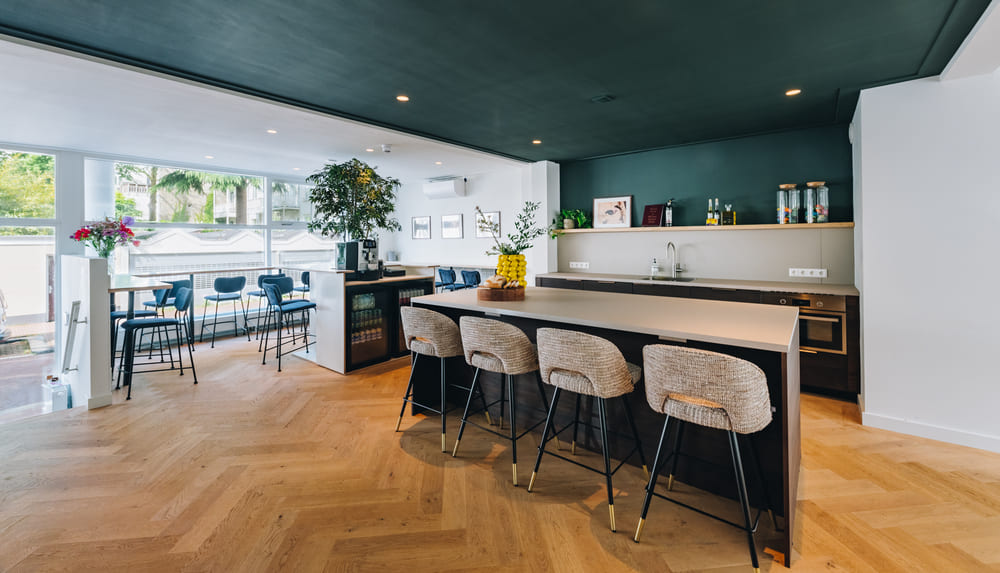 mrmarvis-hq-patalas-bouwbedrijf
